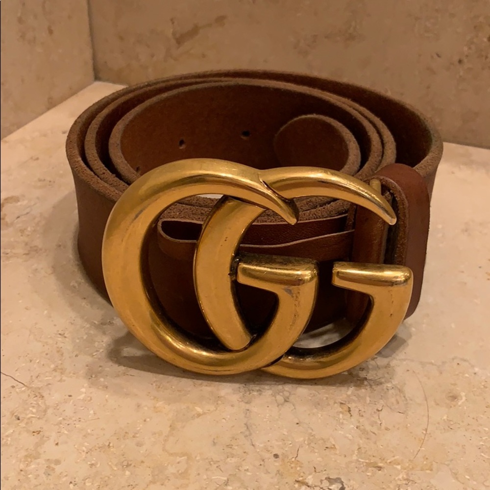 Authentic Gucci brown 1.5 belt with gold logo